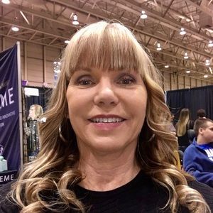 Meet your Posher, Pamela